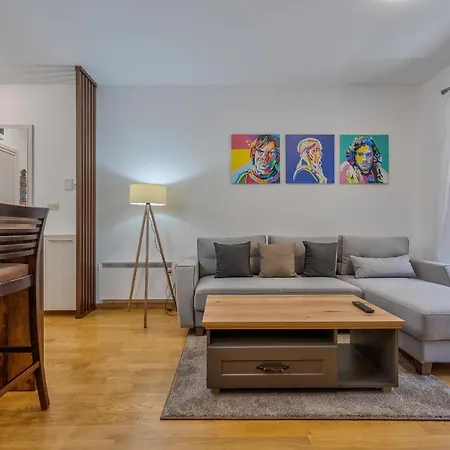 Apartment Pekovic Green, Pine Trees View 2 Bedrooms *